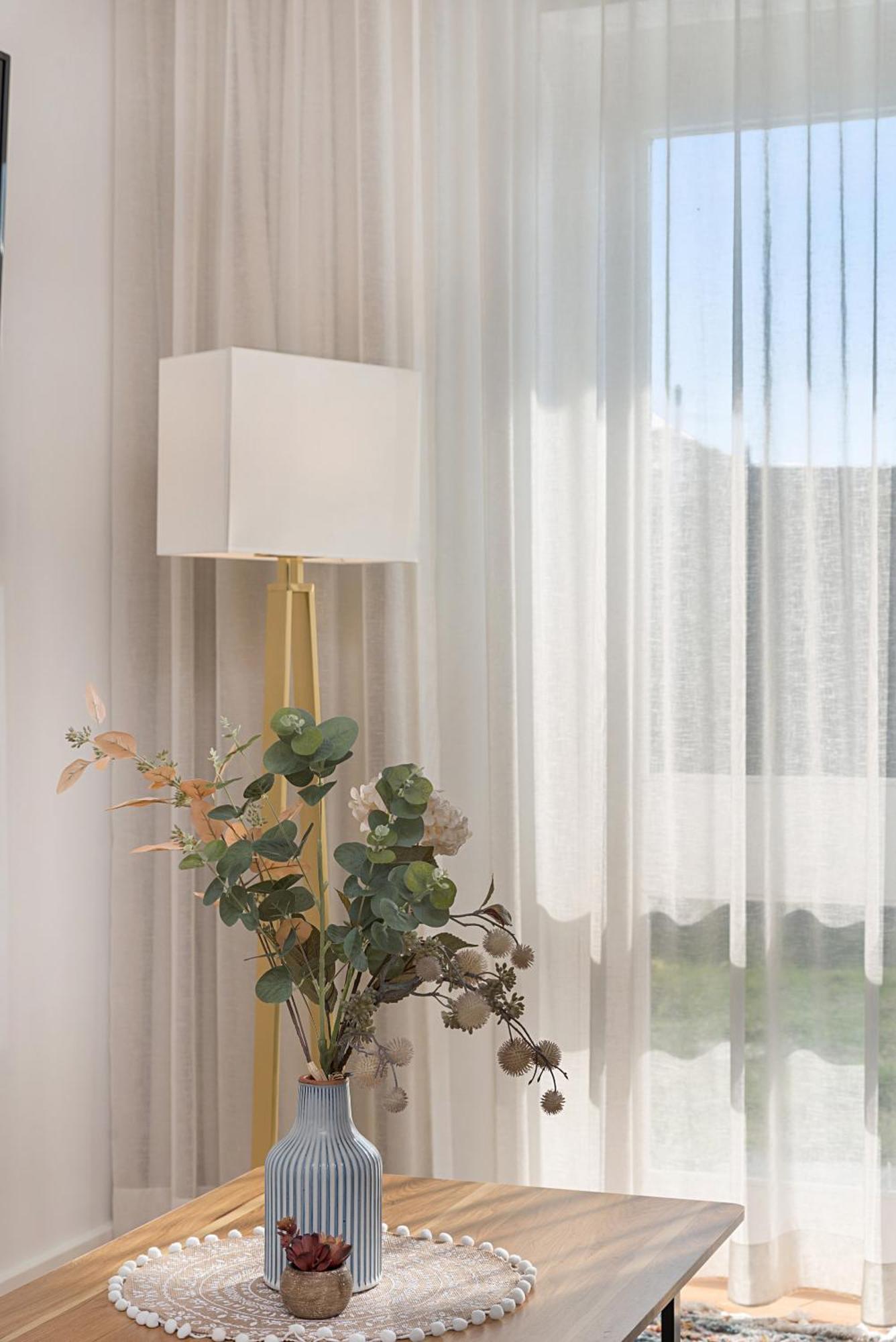 Comfy Studio With Shared Backyard Near Racecourse Carnegie Екстериор снимка