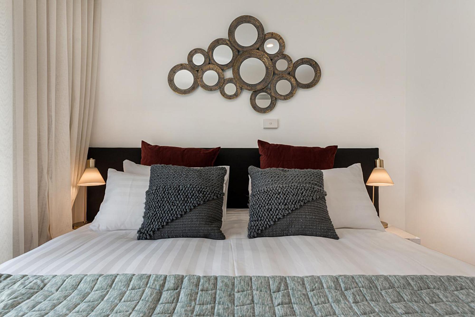 Comfy Studio With Shared Backyard Near Racecourse Carnegie Екстериор снимка